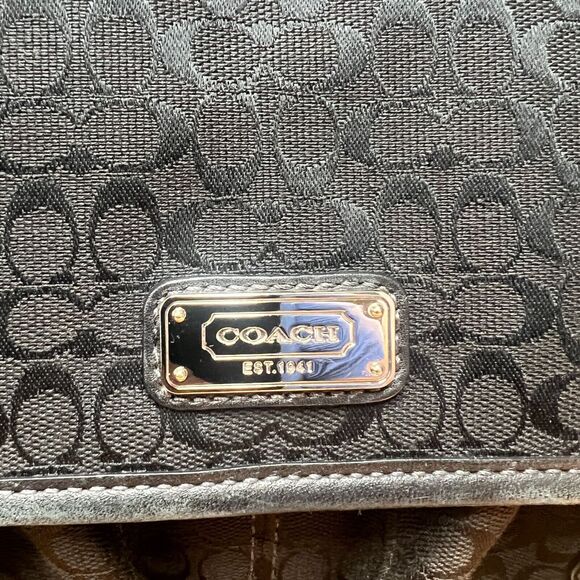 Coach Bags Authentic Coach Logo Crossbody Shoulder Bag Charm Canvas Leather EUC - Picture 3 of 14